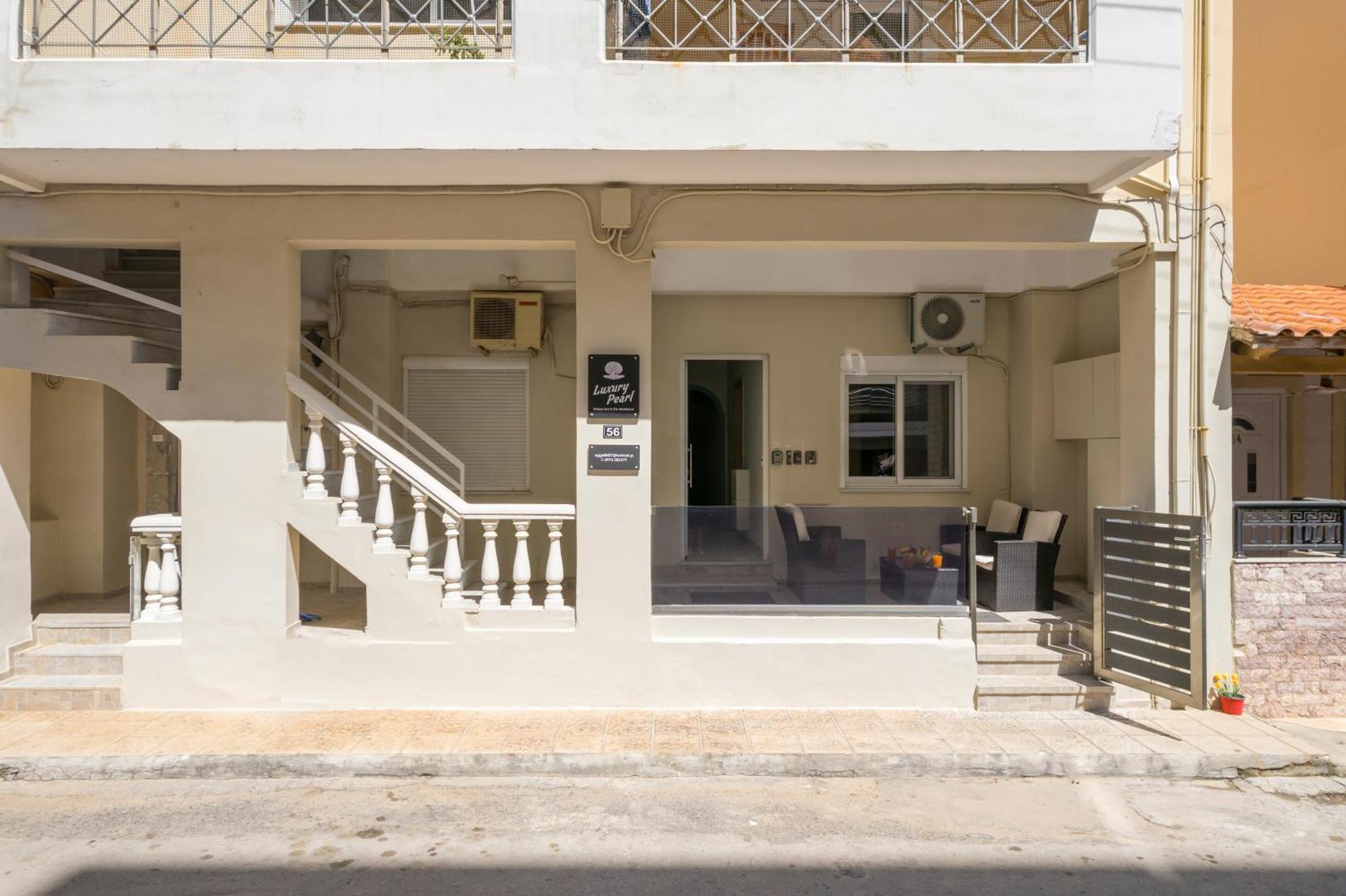 Leilighet Luxury Pearl, Steps To The *