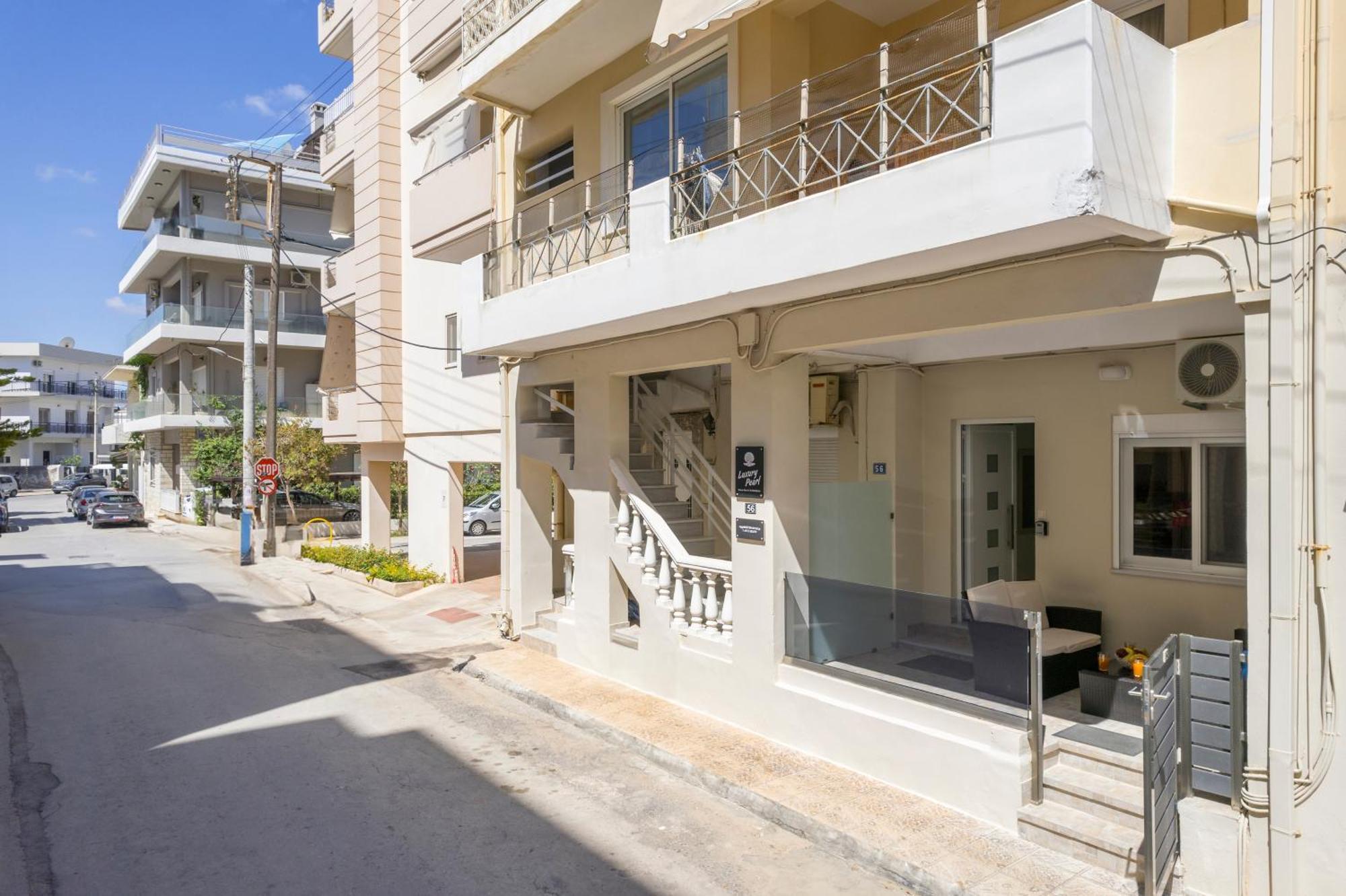 Leilighet Luxury Pearl, Steps To The